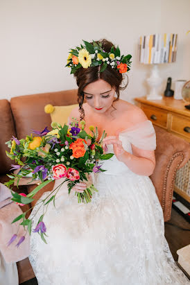 Wedding photographer Naomi Henderson (mustardyellow). Photo of 30 September 2020