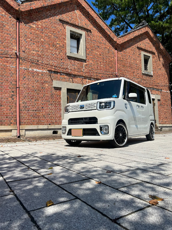 ウェイクの愛車の一番好きな角度・ウェイク・赤煉瓦に関するカスタム事例の投稿画像1枚目