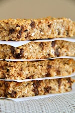 Soft and Chewy Protein Granola Bars was pinched from <a href="http://www.runningwithspoons.com/2014/01/07/soft-and-chewy-protein-granola-bars/" target="_blank">www.runningwithspoons.com.</a>