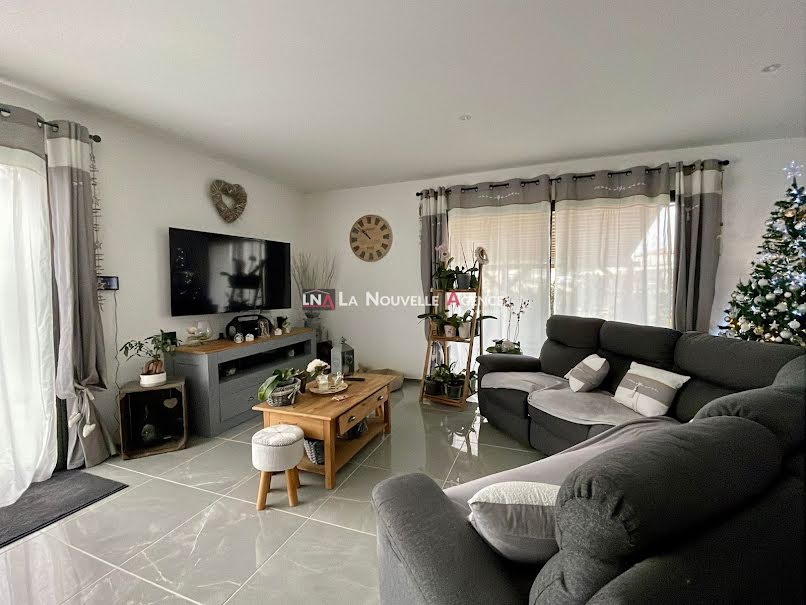 Vente villa 5 pièces 121 m² à Roquefort-des-Corbières (11540), 344 000 €