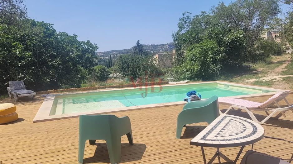 Vente villa 7 pièces 210 m² à La Bouilladisse (13720), 749 000 €