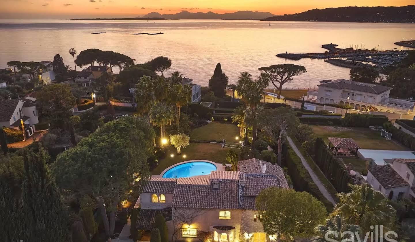 Villa with pool Antibes