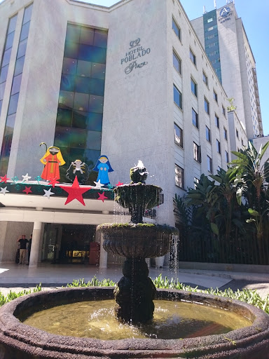 Fuente del Hotel Poblado Plaza