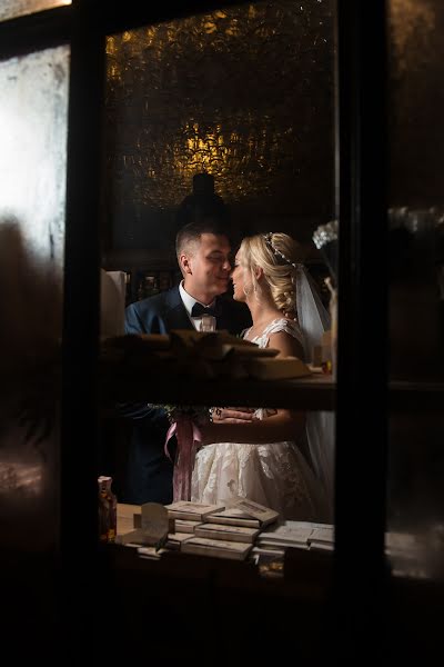 Wedding photographer Vyacheslav Kotlyarenko (kotlyarenkobest). Photo of 12 October 2017