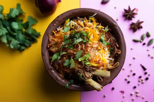 Lucknavi Gosht Dum Biryani