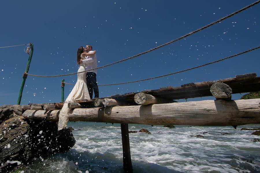 Fotografo di matrimoni Carina Rodríguez (altoenfoque). Foto del 6 marzo 2019