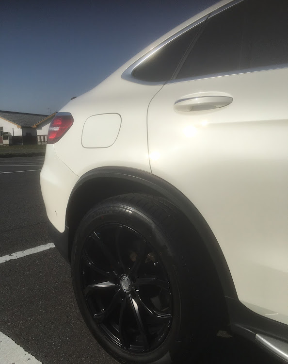 GLCの洗車・DIY・ホイール交換に関するカスタム事例の投稿画像1枚目