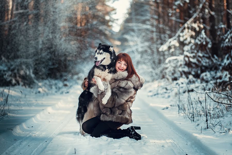 Fotografer pernikahan Leonid Burcev (llll). Foto tanggal 29 Januari 2016