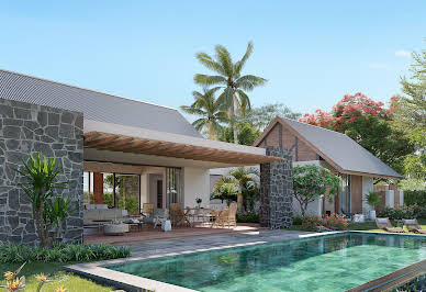 Villa with pool and garden 2