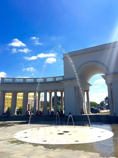 Parc Lafayette Fountain