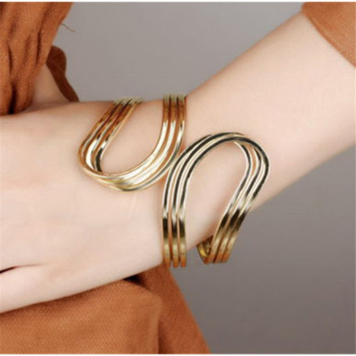 Title 4, Bracelet métallique exagéré haut de gamme