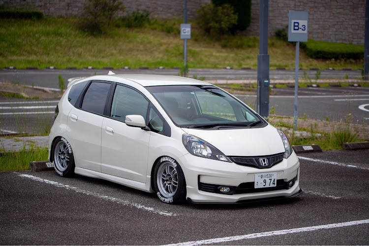 フィットの不正改造車取締月間・たまらない・オフ会・ドライブに関するカスタム事例の投稿画像1枚目