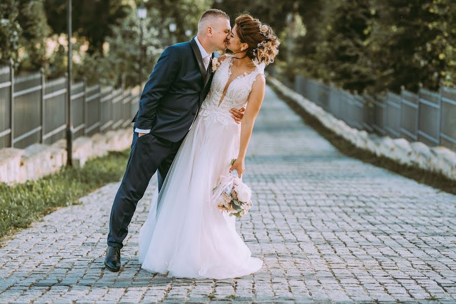 Bryllupsfotograf Florin Moldovan (florinmoldovan). Bilde av 5 juli 2019