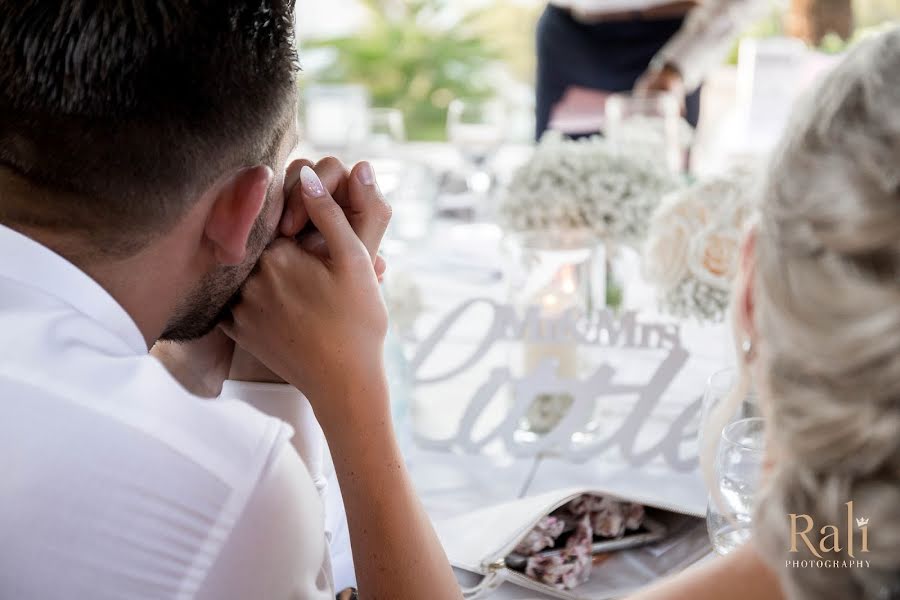 Fotógrafo de bodas Rali Rousseva (raliphotography). Foto del 13 de diciembre 2019