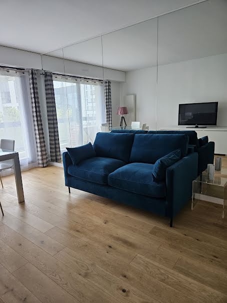 Location meublée appartement 2 pièces 46.38 m² à Suresnes (92150), 1 450 €