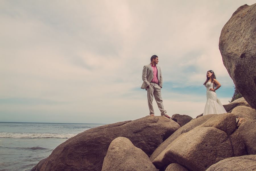 Fotografo di matrimoni Moisés Otake (otakecastillo). Foto del 19 marzo 2018