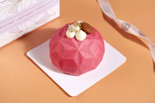 Strawberry And Mascarpone Mini Cake - Serves 1 [pastry Size]