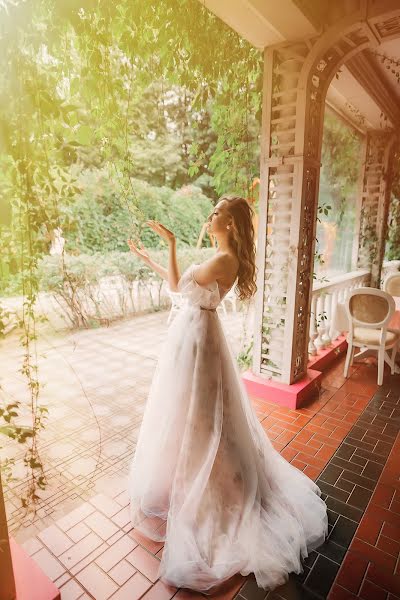 Wedding photographer Anelya Ruzheynikova (bridalstudio). Photo of 23 August 2019