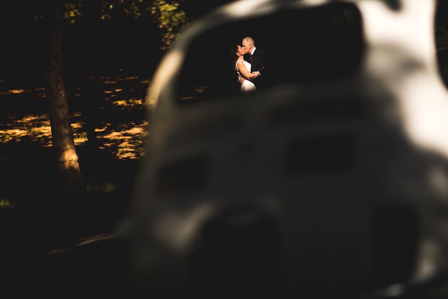 Fotografo di matrimoni Mirko Turatti (spbstudio). Foto del 15 maggio 2017