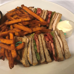 Traditional Clubhouse Sandwich