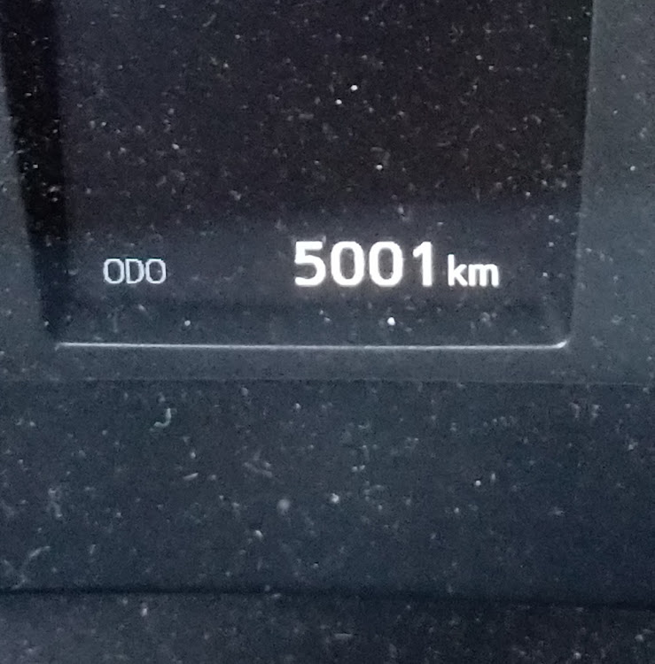 ハイラックスのハイラックス・祝5,000㎞に関するカスタム事例の投稿画像1枚目