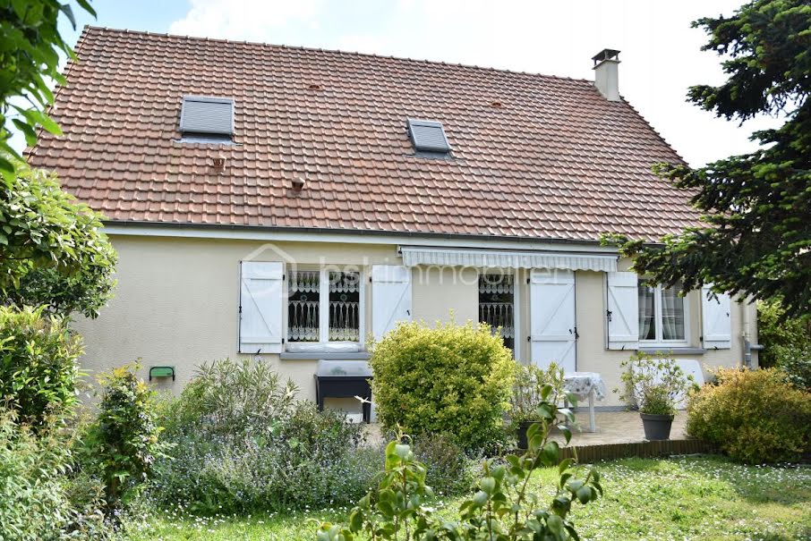 Vente maison 6 pièces 120 m² à Sainte-genevieve-des-bois (91700), 362 000 €