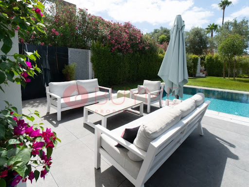 Maison avec piscine 2