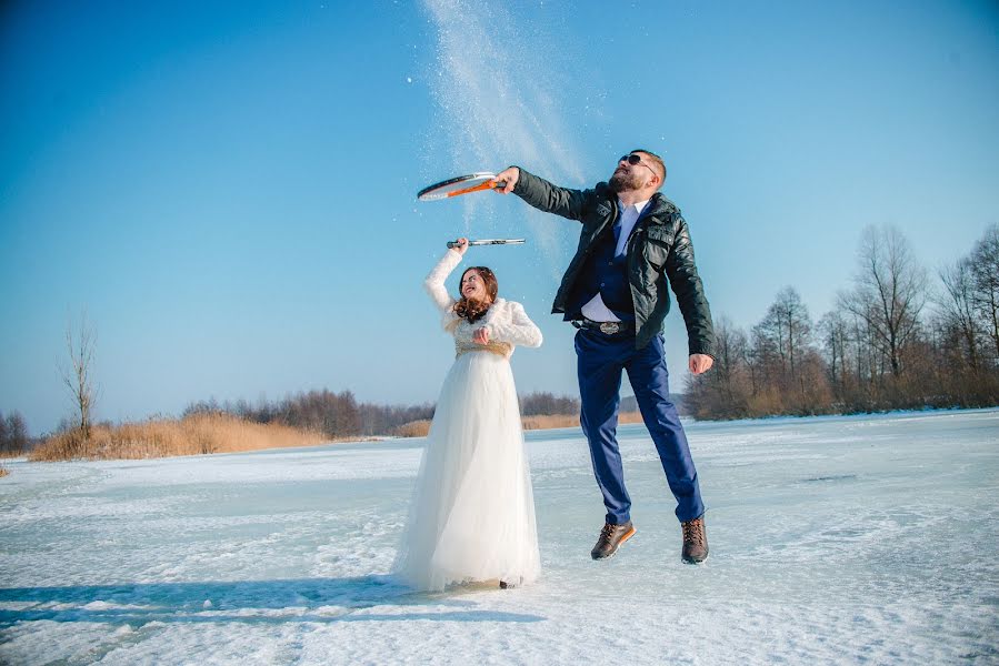 Fotógrafo de casamento Maksim Sirotin (sirotin). Foto de 21 de março 2017