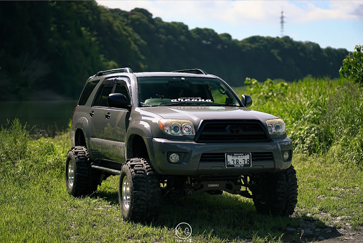 ハイラックスサーフのあなたのヘッドライトは？・FABTECH・BOGGER・HDMに関するカスタム事例の投稿画像1枚目