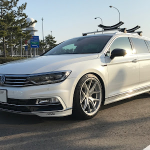 パサートヴァリアント 2.0 TSI Rライン