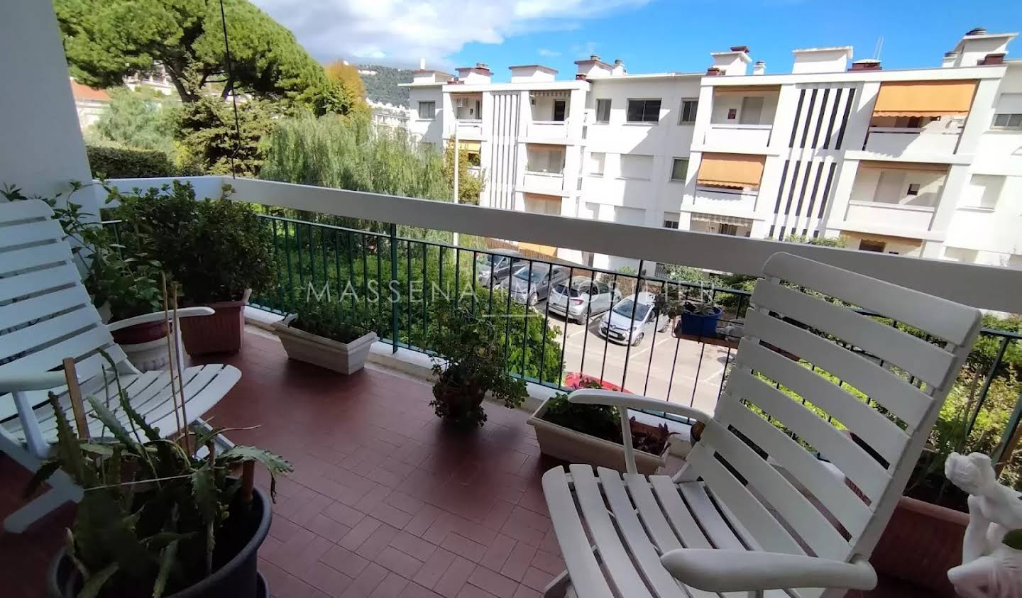 Apartment with terrace Nice