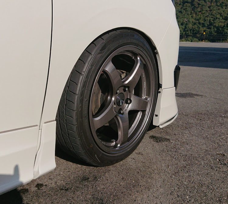 ノアの洗車・オフ会・キャンバー・コラボに関するカスタム事例の投稿画像5枚目