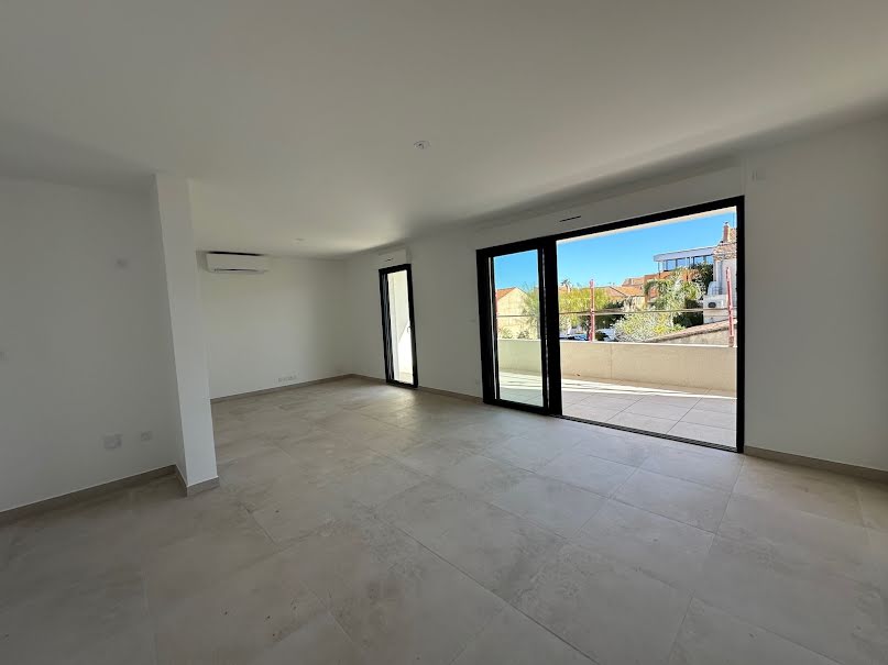 Vente appartement 3 pièces 69 m² à La Londe-les-Maures (83250), 405 000 €