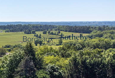 Propriété avec jardin 1