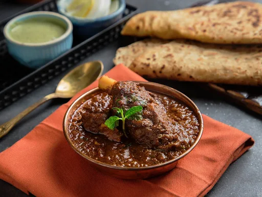 Meat Keema Gravy (2 Pcs) + 2 Tawa Parantha