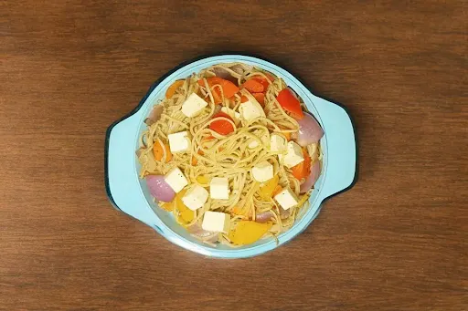 Paneer Hakka Noodles