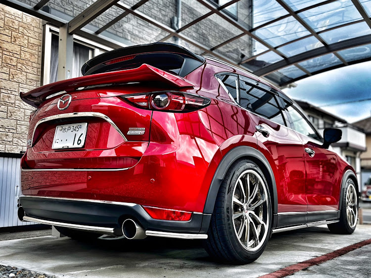 CX-5の斜め45度後方の美学・陽射しが強すぎて洗車できない🥵・もう梅雨明けで良くない🙄・club CX-5・MazdaCamaradesに関するカスタム事例の投稿画像1枚目