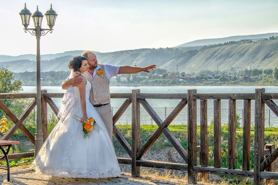 Весільний фотограф Владимир Андреев (andreevfoto24). Фотографія від 13 вересня 2016