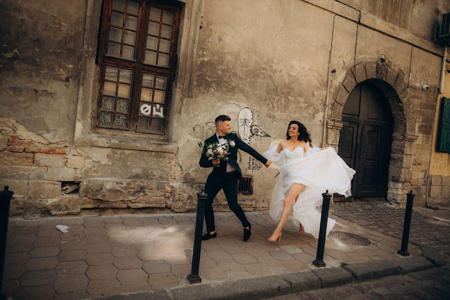 Wedding photographer Varvara Shevchuk (vvvarka). Photo of 28 March 2022