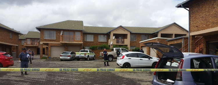 Police have arrested three men suspected to have been manufacturing narcotics in a complex in Pretoria.