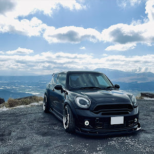 MINI Paceman