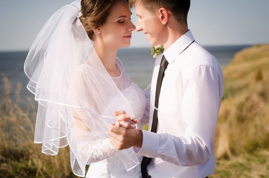 Fotógrafo de casamento Anna Levickaya (mak0na). Foto de 23 de fevereiro 2018