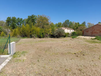 terrain à La Tour-d'Aigues (84)