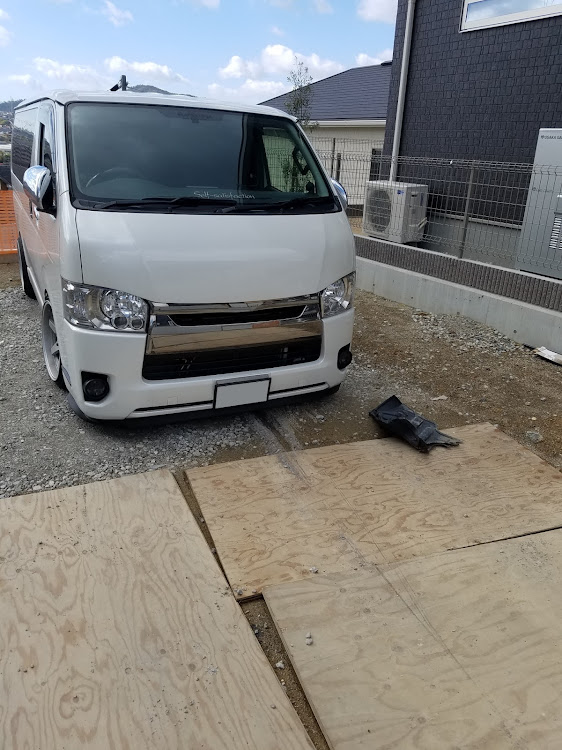 ハイエースのもんちさんが投稿したカスタム事例の投稿画像2枚目