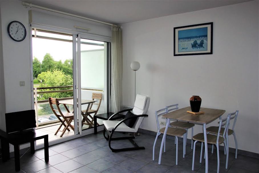 Location meublée appartement 1 pièce 30 m² à La Rochelle (17000), 580 €