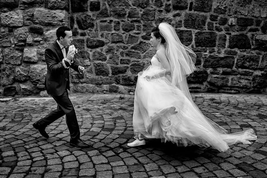 Fotografo di matrimoni Vali Matei (matei). Foto del 16 gennaio 2018