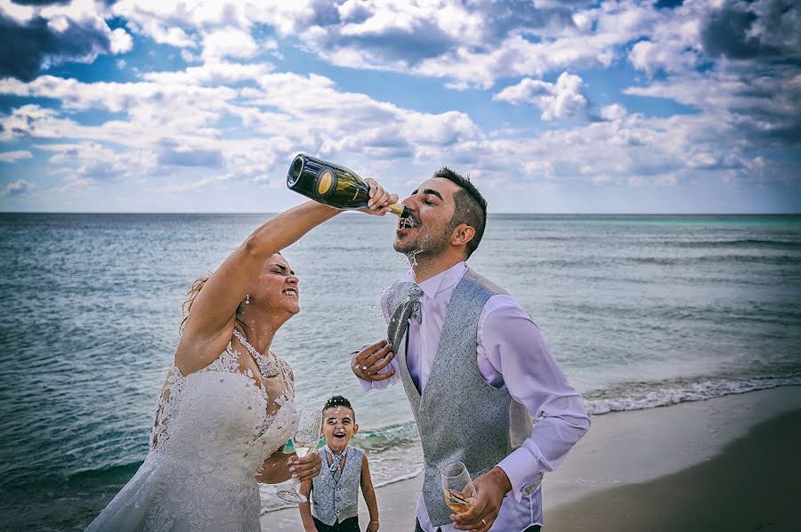 Fotógrafo de casamento Alessandro Spagnolo (fotospagnolonovo). Foto de 8 de novembro 2017