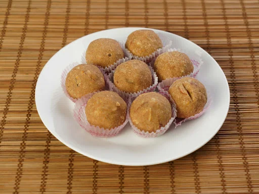 Sugar Free Atta Gond Laddu.