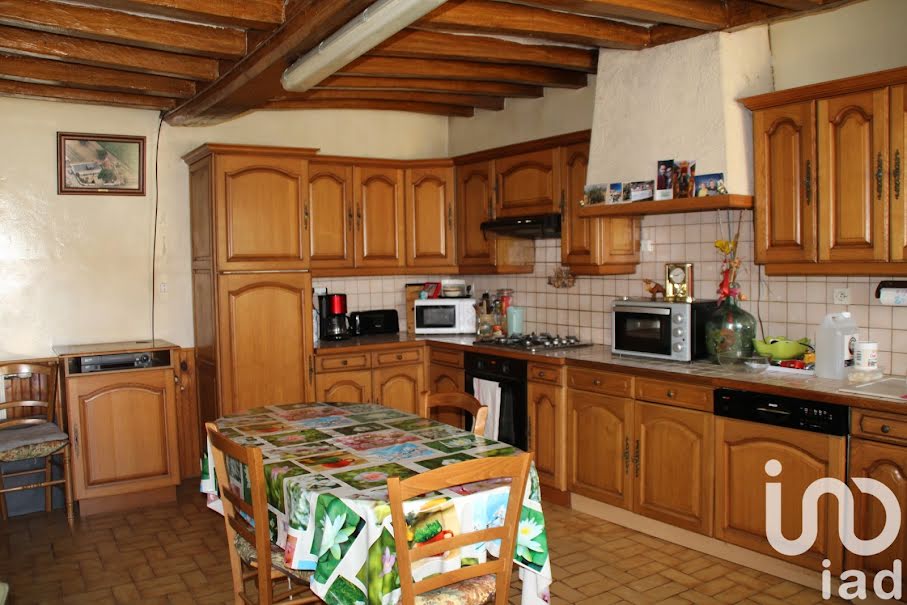 Vente maison 4 pièces 129 m² à Courléon (49390), 147 000 €