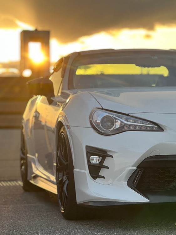 86の愛車の半顔が見たい・86・ZN6・ウェッズスポーツSA-20Rに関するカスタム事例の投稿画像2枚目